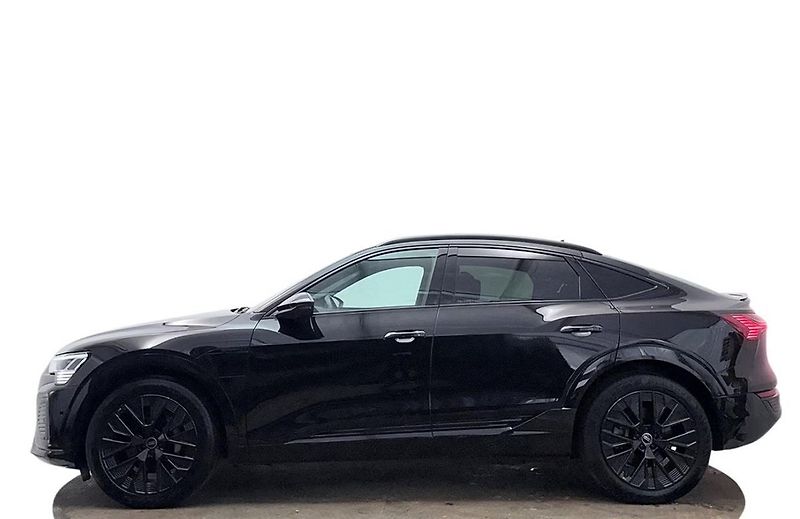 Audi Q8 e-tron 55 Sportback Q 360 Matrix Pano - fotka 9 z 36