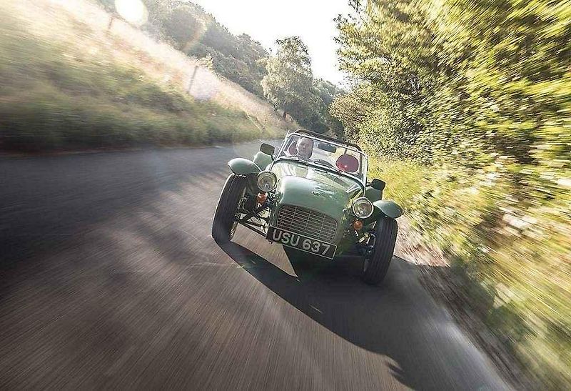 Caterham Seven Sprint.