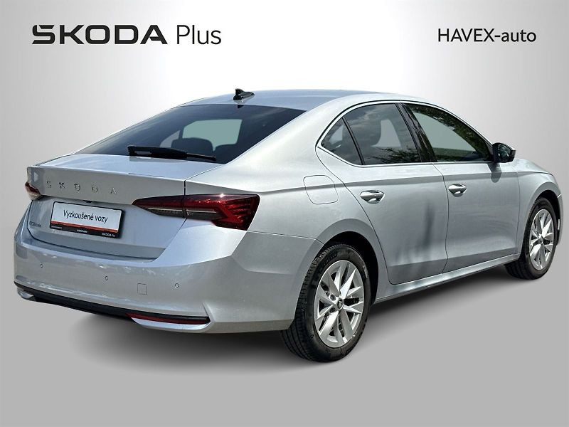 Škoda Octavia (2025) 1.5 TSI e-TEC DSG Top Selectio - fotka 2 z 33