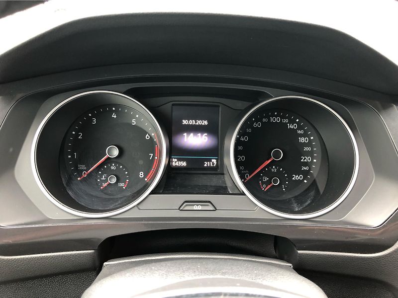 Volkswagen Tiguan 1.4 TSI Maraton Edition - fotka 18 z 27