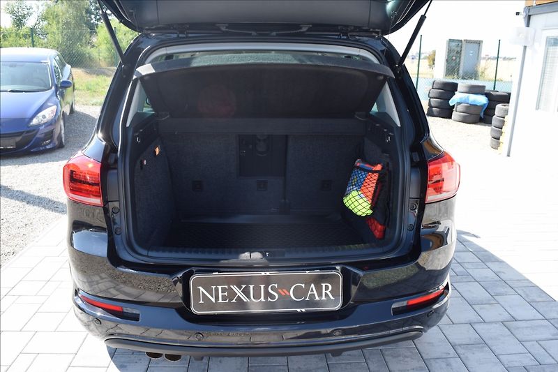 Volkswagen Tiguan 1,4 TSI 92KW R-LINE TOP STAV! - fotka 25 z 48