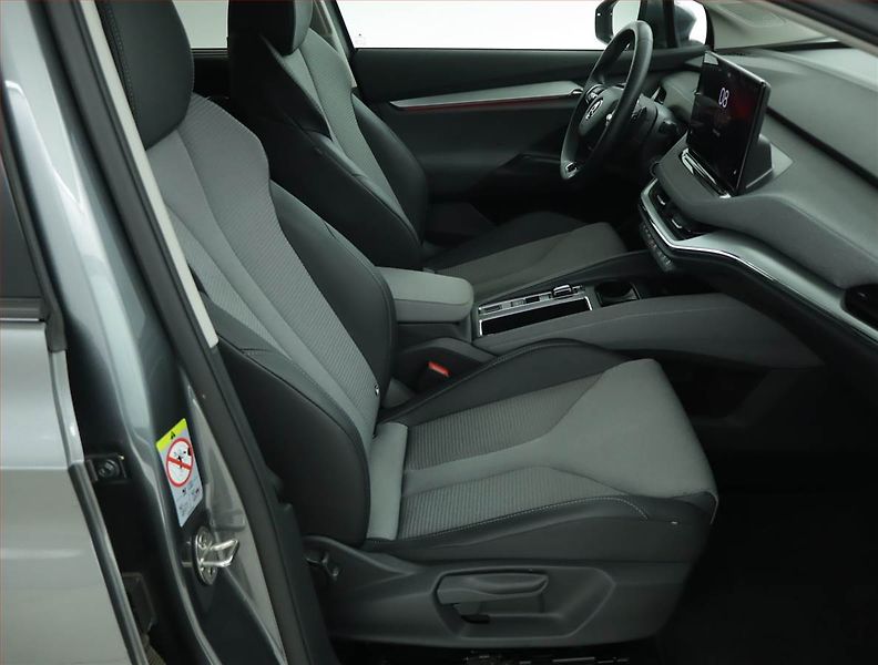 Škoda Enyaq (2023) 60 (62 kWh), SoH 89% - fotka 9 z 17