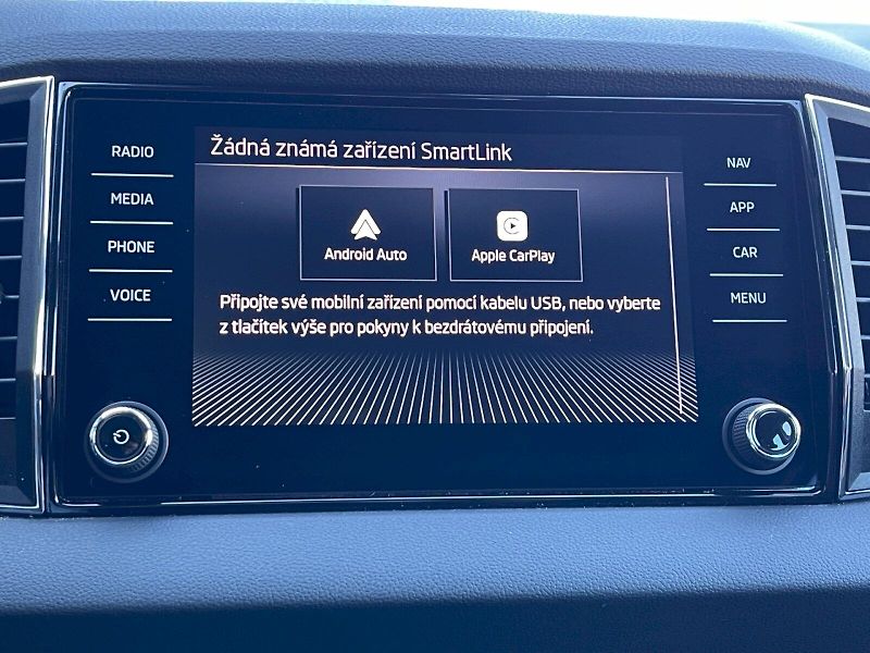 Škoda Karoq (2025) Top Selection 1.5 TSI 110kW DS - fotka 19 z 35