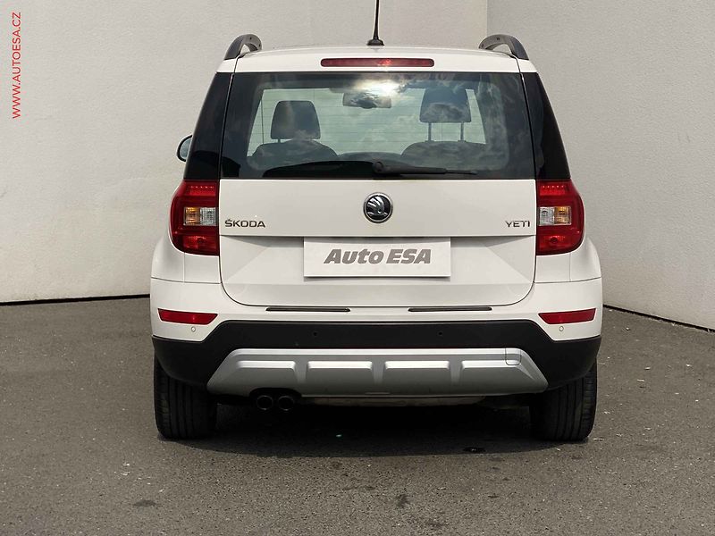 Škoda Yeti (2014) 1.6 TDi, Elegance, DSG - fotka 5 z 17