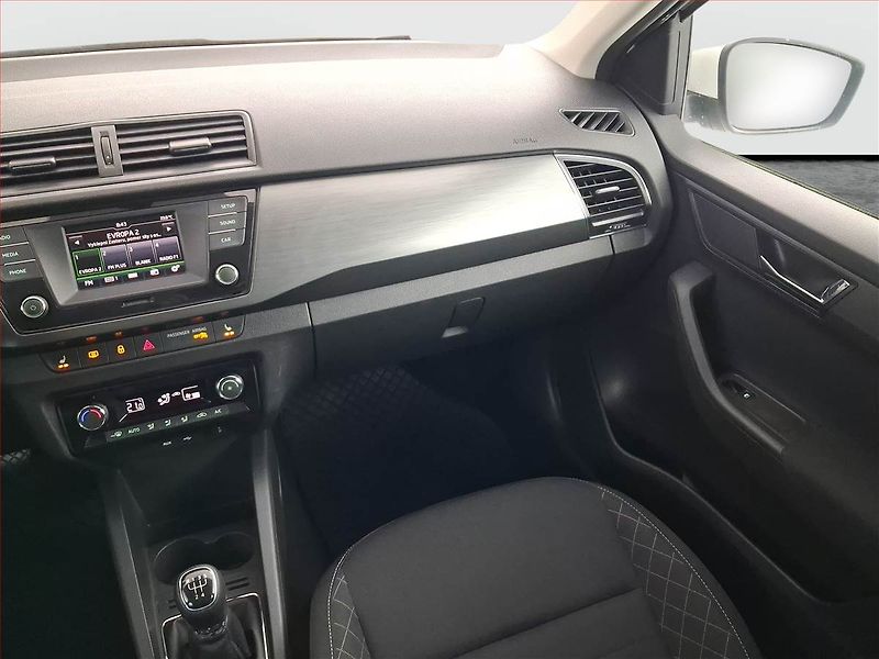 Škoda Fabia (2016) Style 1.4 TDI, Tempomat - fotka 8 z 17