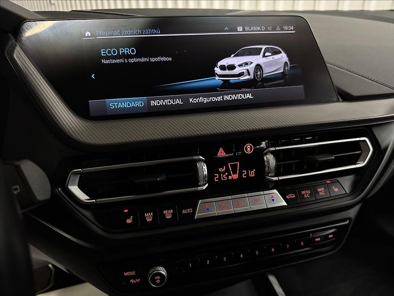 BMW Řada 1 120i M Sport Virtual Pano LED - fotka 34 z 47