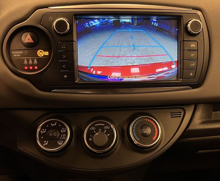 Toyota Yaris VVT-i Active - fotka 6 z 15