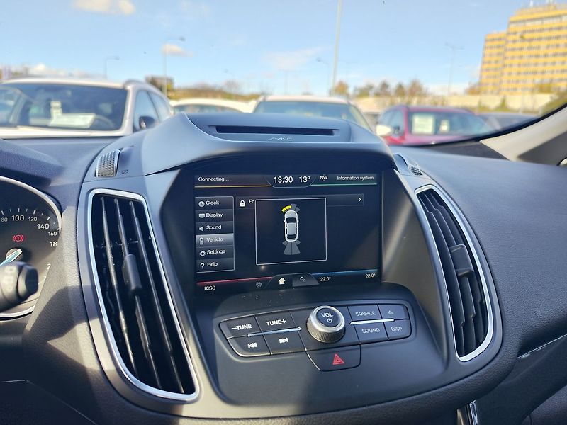Ford C-MAX 1.5 EB/110kW  Titanium AT - fotka 17 z 27