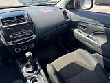 Mitsubishi ASX (2015) 1,6 MIVEC 86 KW - náhled 14