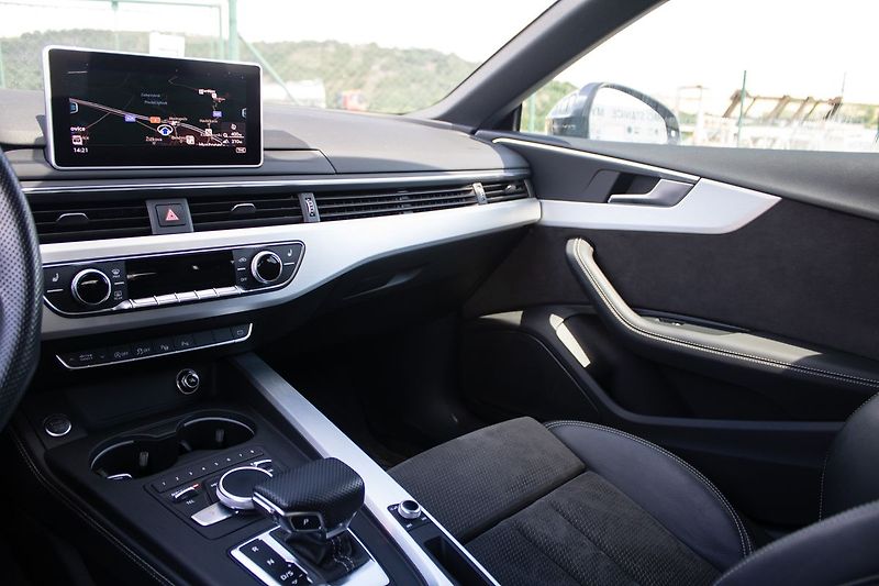 Audi A5 - fotka 14 z 19