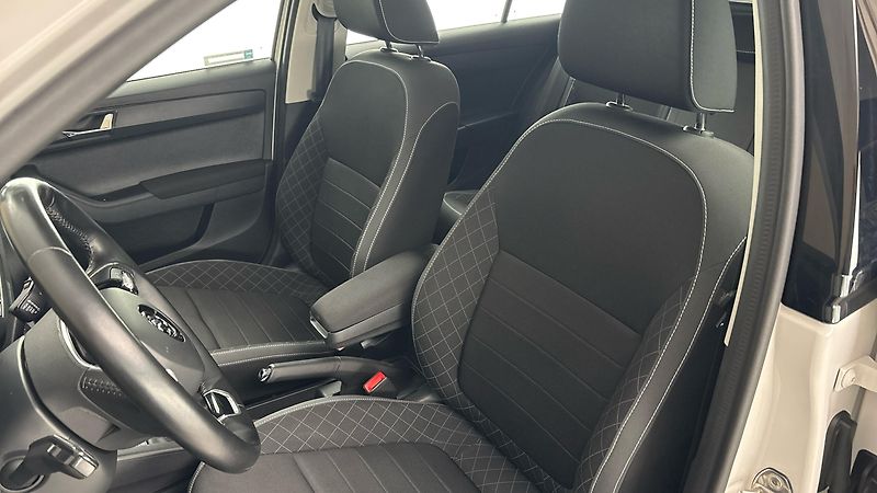 Škoda Fabia 1.0 TSI Ambition Combi - fotka 15 z 25