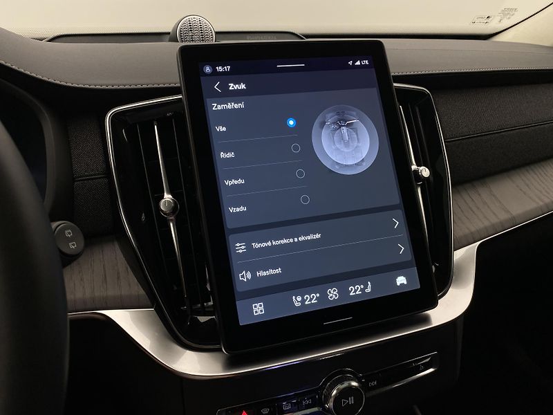 Volvo XC90 T8 AWD PLUG-IN ULTIMATE BRIGHT - fotka 64 z 74