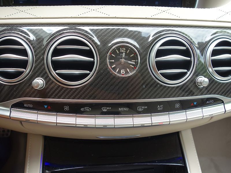 Mercedes-Benz Třídy S (2014) S63*AMG*25000KM!!*CARBON*TOP!! - fotka 27 z 50