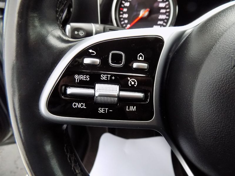 Mercedes-Benz Třídy E (2018) 400d/4-Matic/Full-LED/Webasto/ - fotka 25 z 39