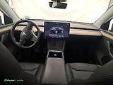 Tesla Model Y (2024) AWD | Berlín | HW4 | 4×4 - náhled 3