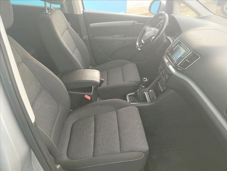 Volkswagen Sharan 2,0 TDi 110KW - fotka 8 z 21