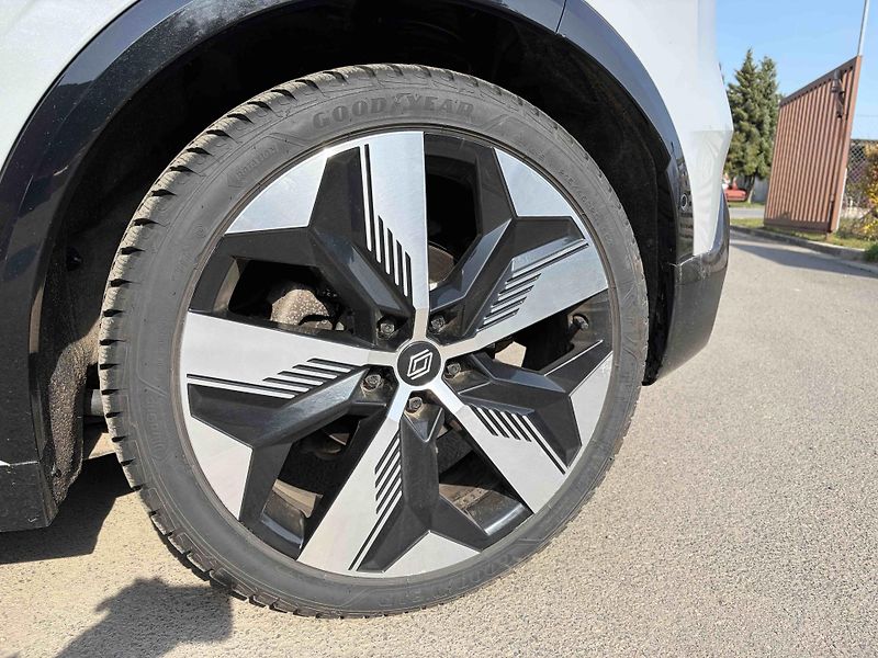 Renault Mégane (2023) E-Tech Ev60 220k Techno 94%SOH - fotka 27 z 28