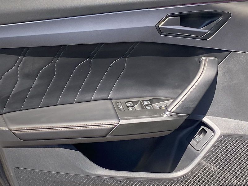 Cupra Formentor (2024) 1.5 TSI DSG - fotka 35 z 45