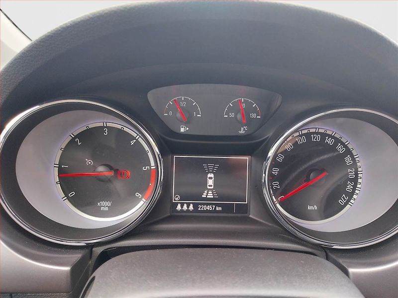 Opel Astra (2016) 1.6 CDTI, Serv.kniha, Tempomat - fotka 11 z 16
