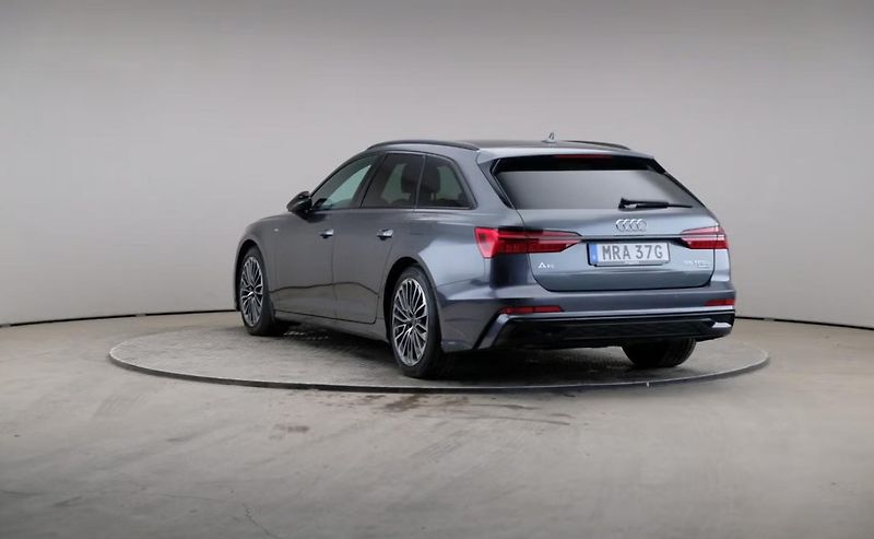 Audi A6 Avant 55 e TFSI Q S-Line Matrix Taž  - fotka 2 z 29