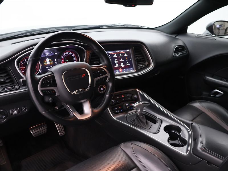 Dodge Challenger R/T 5,7 Hemi V8 280kW Kůže - fotka 23 z 31