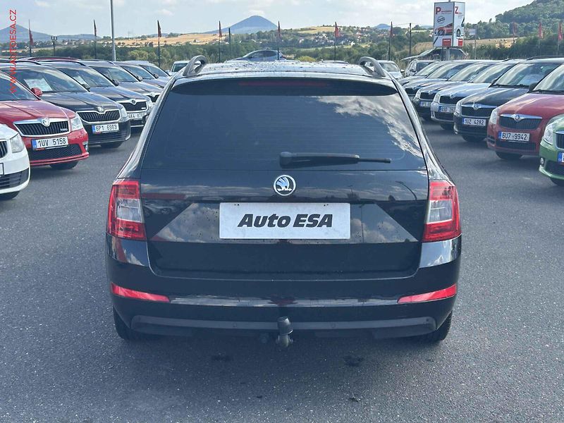 Škoda Octavia (2014) 1.2TSi, AC, výhřev sed - fotka 5 z 16