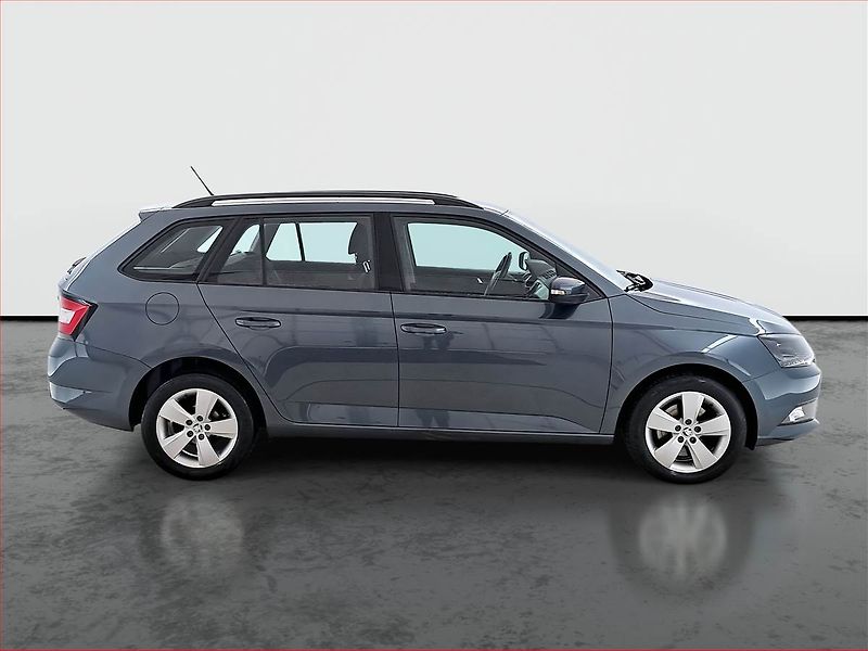 Škoda Fabia (2018) Style 1.0 TSI, Park. senzory - fotka 6 z 19