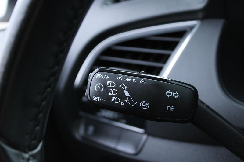 Škoda Fabia 1.0TSI 70kW AMBITION 1MAJ. ČR - fotka 16 z 21
