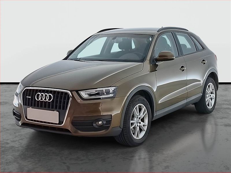Audi Q3 (2013) 2.0 TDI, 4X4, Automat, Navi - fotka 2 z 16