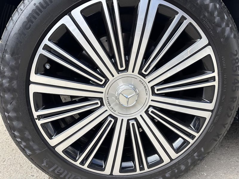 Mercedes-Benz GLS (2023) 600 4MATIC MAYBACH, ČR, DPH - fotka 19 z 19