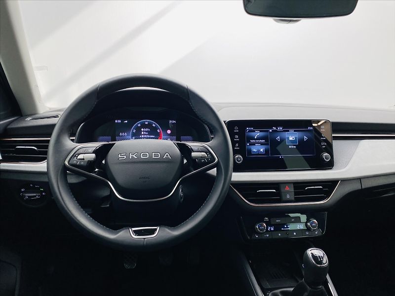 Škoda Kamiq 1,0 TSI 85kW Top Selection - fotka 10 z 27