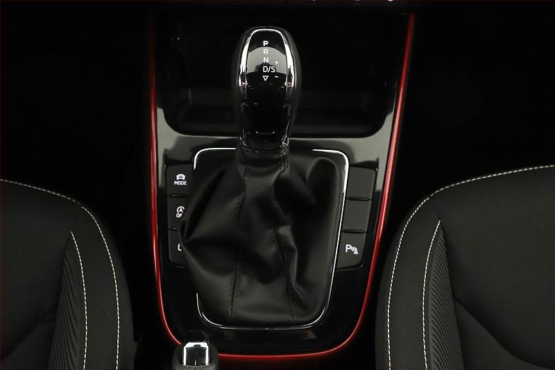Škoda Fabia (2026) 1.0 TSI, MONTE CARLO, AUTOMAT - fotka 18 z 20