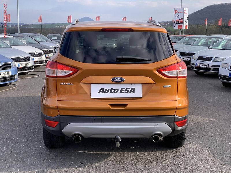 Ford Kuga (2015) 1.5 EB, AC, TZ, park.čidla - fotka 5 z 19