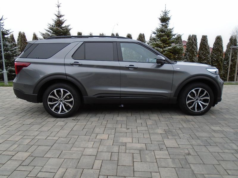 Ford Explorer 3,0EcoBoost Plug-in-Hybrid ST - fotka 7 z 50