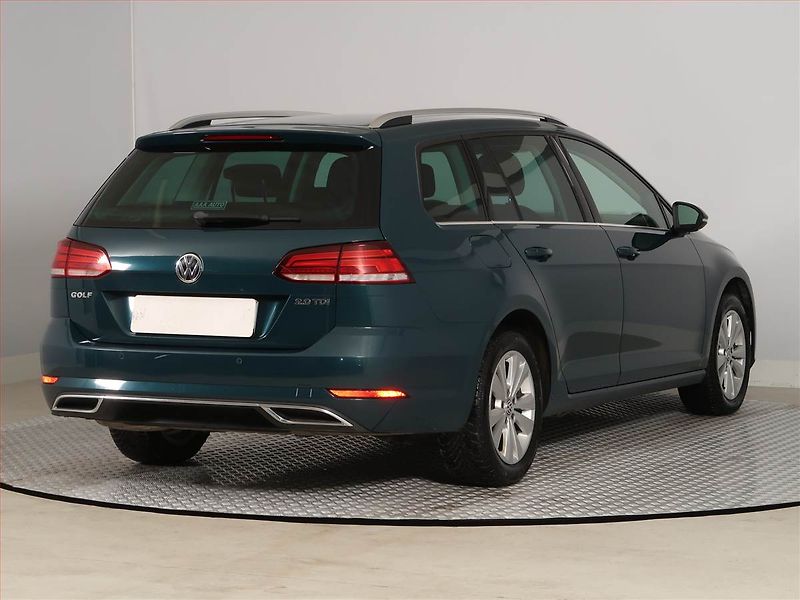 Volkswagen Golf (2017) Highline 2.0 TDI, Automat - fotka 5 z 18