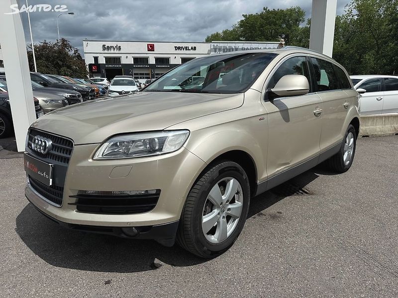 Audi Q7 3,0 TDI V6 QUATTRO - fotka 2 z 38