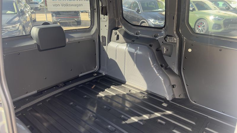 Volkswagen Caddy (2023) 1.5TSI Klima DPH - fotka 12 z 12
