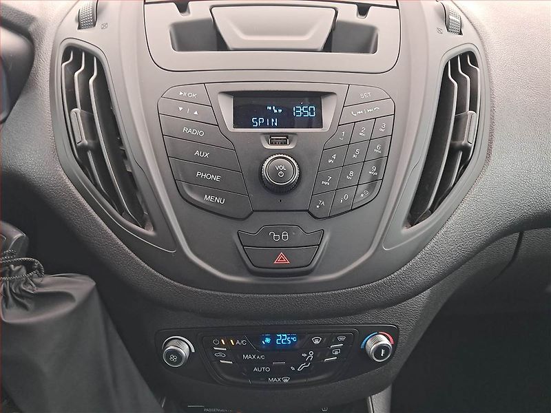 Ford Tourneo Courier (2017) Trend 1.0 EcoBoost, 5Míst, ČR - fotka 12 z 16