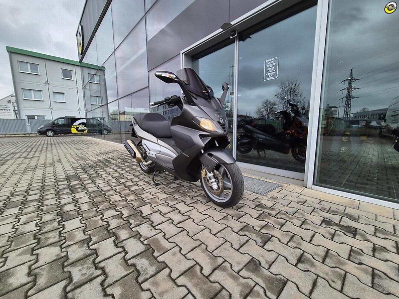 Gilera Nexus 500 (2005) - fotka 1 z 21