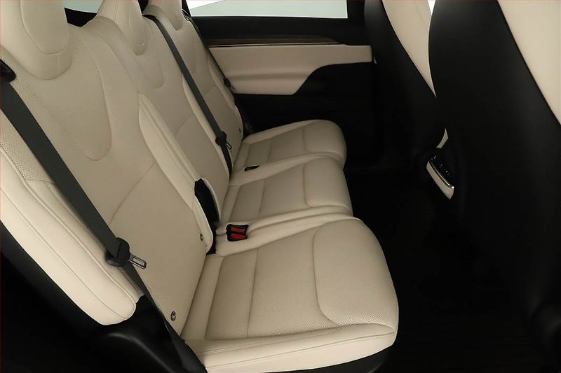 Tesla Model X (2023) Dual Motor, SoH 85% - fotka 7 z 21