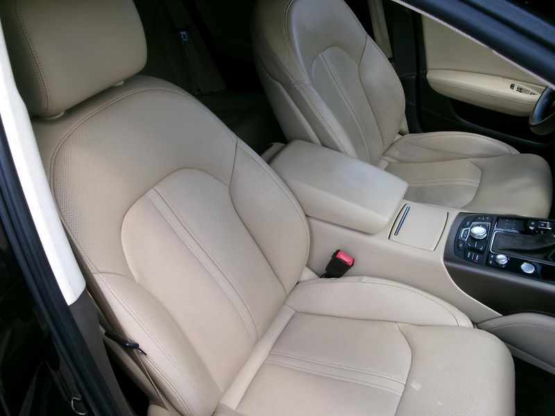 Audi A6 Avant (2013) 3,0TDI QUATTRO S-LINE LED - fotka 21 z 31