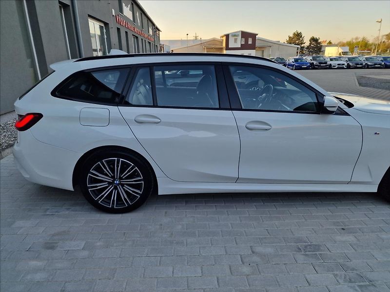 BMW Řada 3 320d xDrive,M Sport,ČR,1.Maj. - fotka 41 z 50