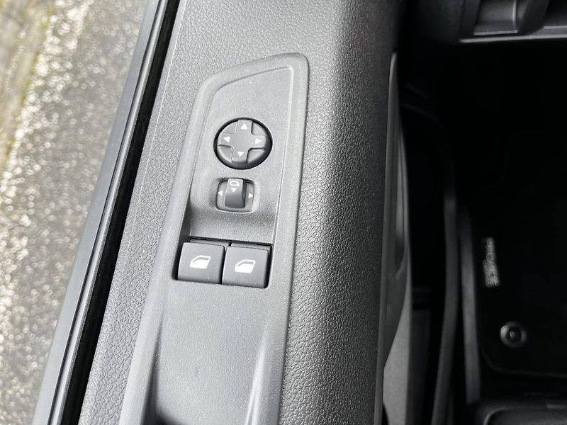 Toyota ProAce Verso 2.0D 8AT Family ODBĚR IHNED - fotka 30 z 34