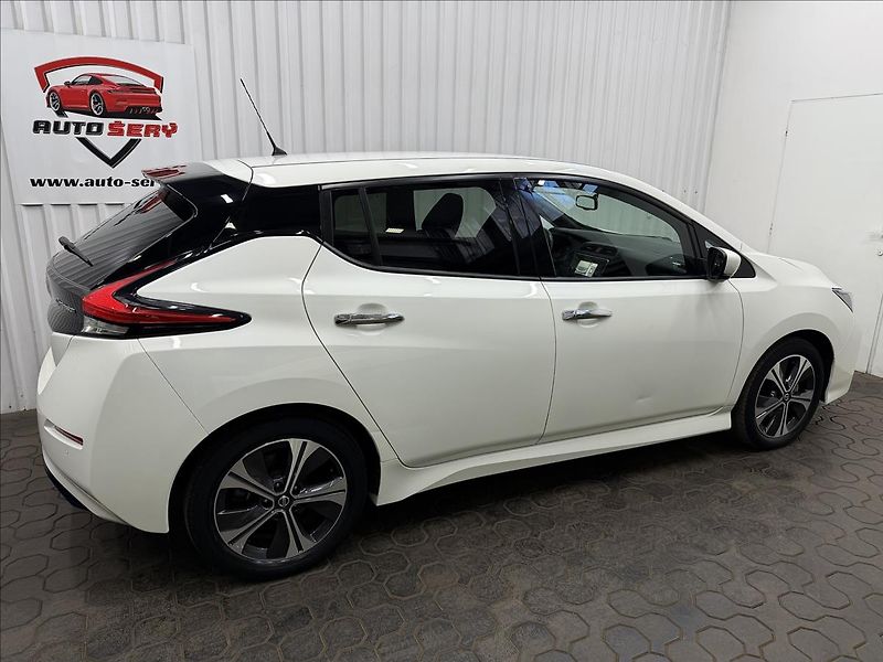 Nissan Leaf N-CONNECTA 110kW SOH 91% - fotka 9 z 38