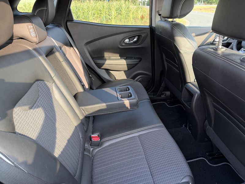 Renault Kadjar 1.6 TCE ENERGY BOSE TAŽNÉ - fotka 40 z 52
