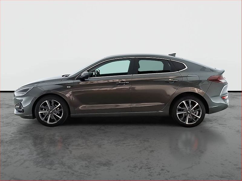 Hyundai i30 (2023) 1.5 T-GDI MHEV - fotka 3 z 20
