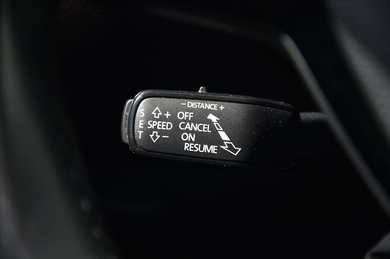 Škoda Superb 2.0TSI 206kW 4x4 L&K ACC TAŽNÉ - fotka 17 z 37