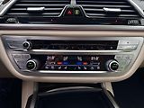 BMW Řada 7 4,4 750i xDrive 390 kW DPH - náhled 37