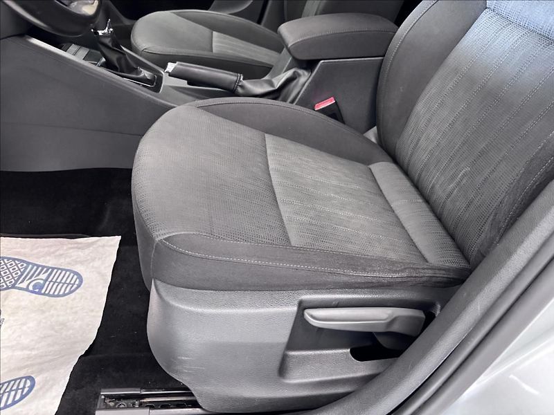 Škoda Octavia 2.0 TDI 110KW GreenLine - fotka 11 z 28