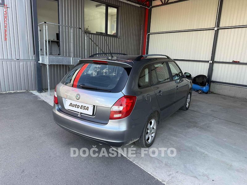 Škoda Fabia (2012) 1.6 TDi, autoAC, temp - fotka 2 z 3
